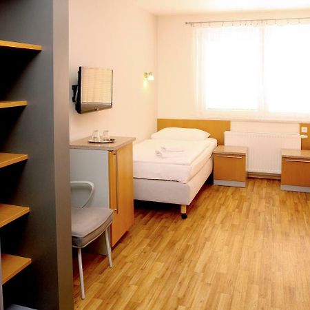 Sedlecky Dvur Hotel Buitenkant foto
