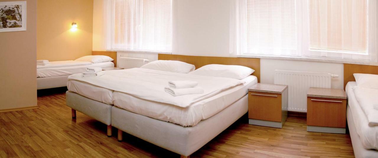 Sedlecky Dvur Hotel Buitenkant foto