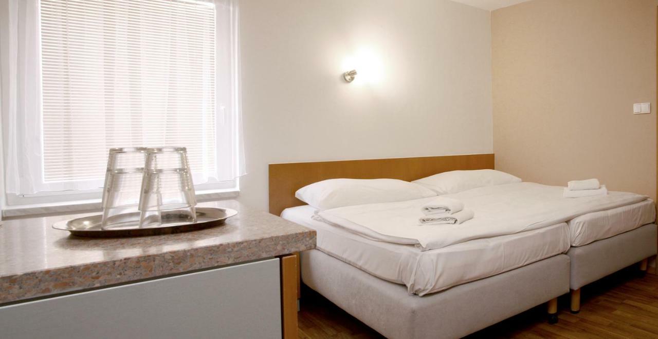 Sedlecky Dvur Hotel Buitenkant foto