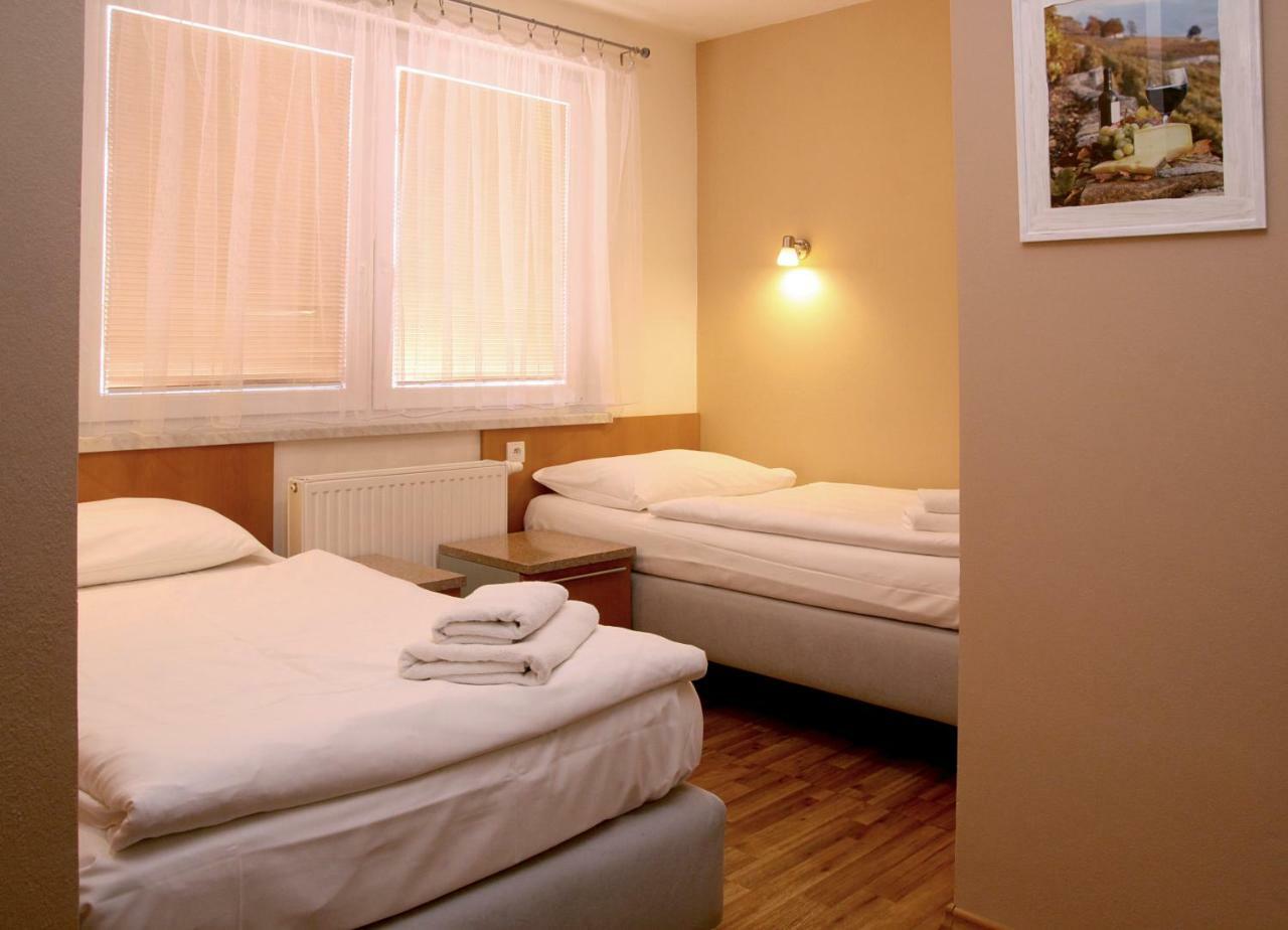 Sedlecky Dvur Hotel Buitenkant foto